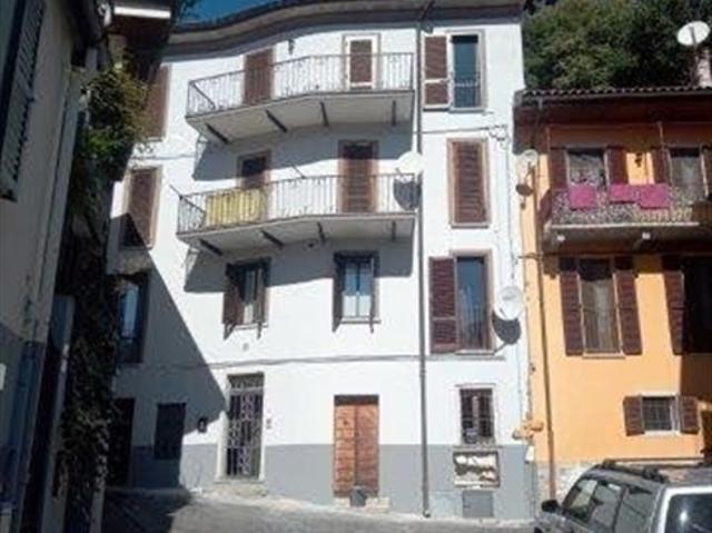 in Italien schöne 1 1/2 Zimmer Wohnung im 1. OG im Dorfkern / app. di 1 1/2 locali nel primo piano nel nucleo