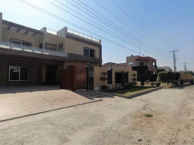 In Lahore You Can Find The Perfect Prime Location House For sale Lahore Chinar Bagh ID 89281