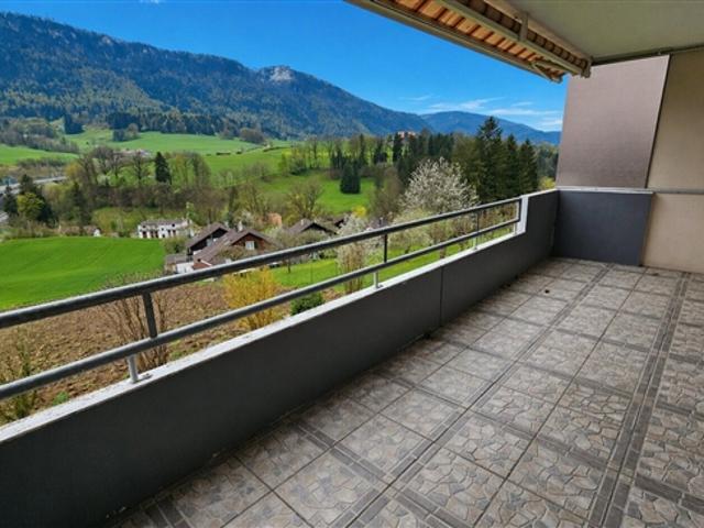 In Moutier steht eine 4,5 Zimmer Wohnung im 2. Stock zum Verkauf