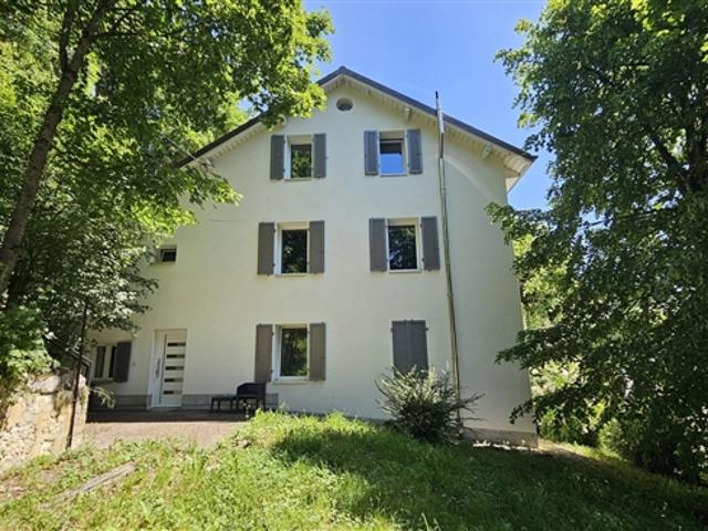 In Moutier steht eine Investitionsimmobilie mit 5 Wohnungen zum Verkauf