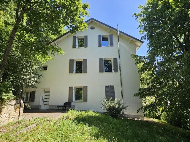 In Moutier steht eine Investitionsimmobilie mit 5 Wohnungen zum Verkauf