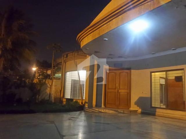 In North Nazimabad Block B House For Sale Sized 750 Square Yards