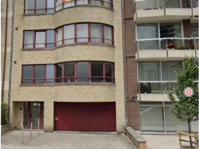 in openbare verkoop Opbrengsteigendom Sint Jans Molenbeek