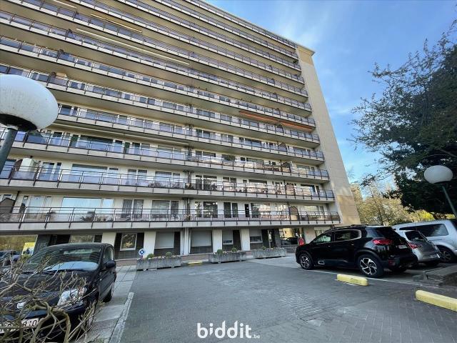 in openbare verkoop Appartement Anderlecht