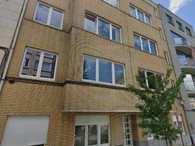 in openbare verkoop Appartement Etterbeek