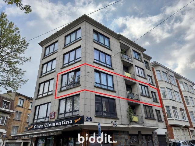in openbare verkoop Appartement Sint Agatha Berchem