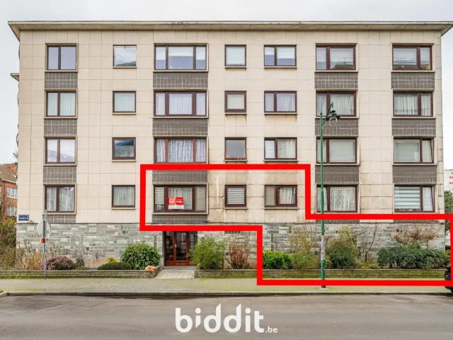 in openbare verkoop Appartement Sint Jans Molenbeek