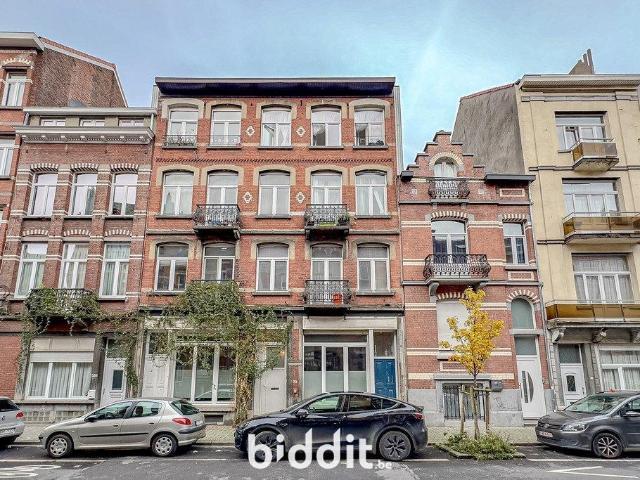 in openbare verkoop Appartement Sint Jans Molenbeek