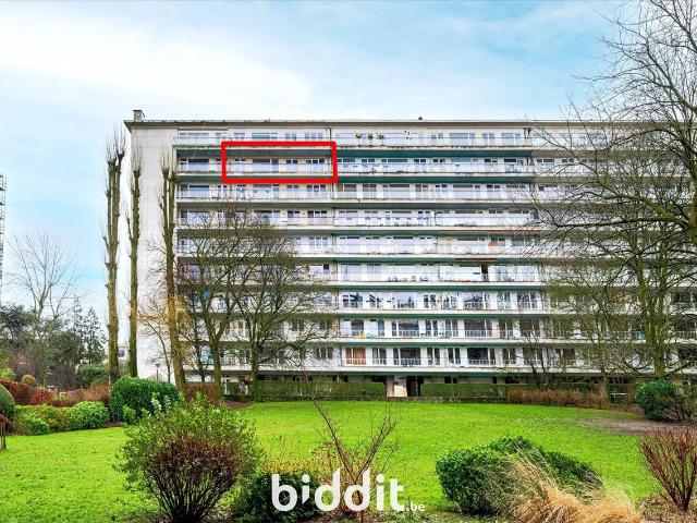 in openbare verkoop Appartement Sint Pieters Woluwe