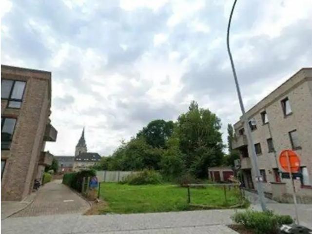 in openbare verkoop Garagebox Merchtem