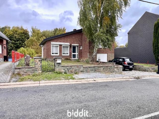 in openbare verkoop Huis Engis