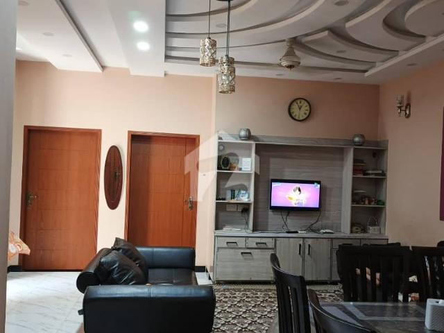 In Paragon City Upper Portion For rent Sized 10 Marla