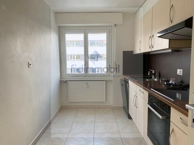 In ruhiger Lage, 3.5 Zimmer, Vieux Patriotes 48, La Chaux de Fonds