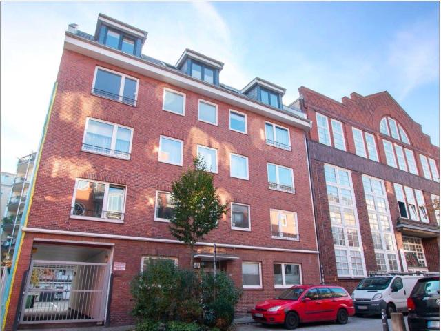 In Sanierung befindliche 2 Zimmer Eigentumswohnung im Szeneviertel St. Georg