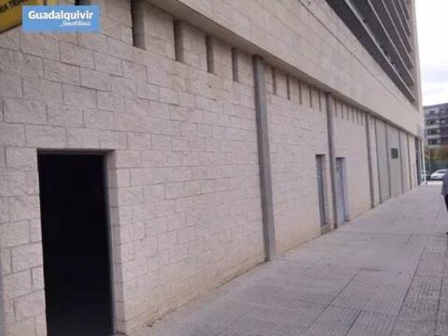 Inmueble en Venta en Tomares