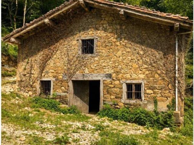 Inmueble en Venta en Urroz
