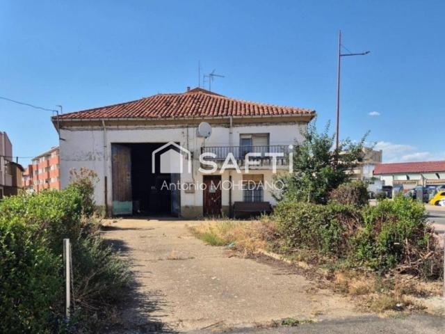 Inmueble en Venta en Valencia de Don Juan
