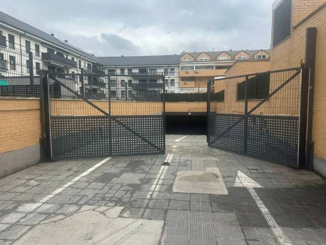 Inmueble en Venta en Velilla de San Antonio