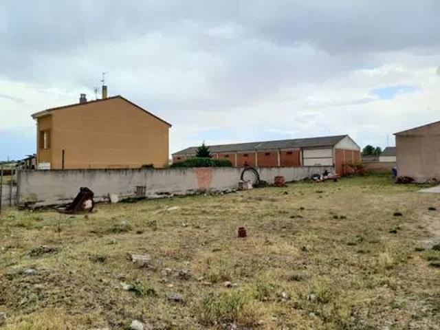 Inmueble en Venta en Villagonzalo Pedernales
