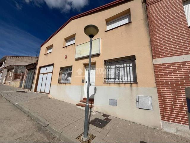 Inmueble en Venta en Villaverde de Medina