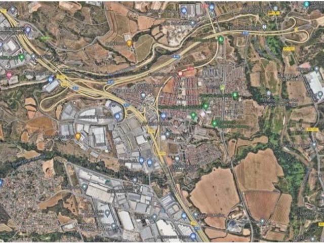 Inmueble en Venta en Abrera