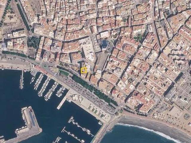 Inmueble en Venta en Adra