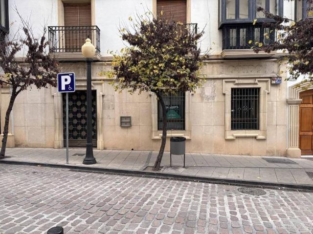 Inmueble en Venta en Baena