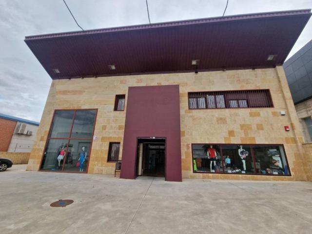 Inmueble en Venta en Carbajosa de La Sagrada