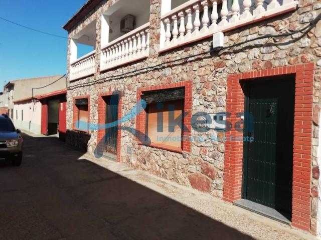 Inmueble en Venta en Castilblanco