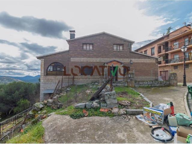 Inmueble en Venta en El Hoyo de Pinares