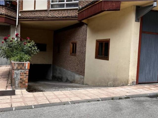 Inmueble en Venta en Espinosa de los Monteros