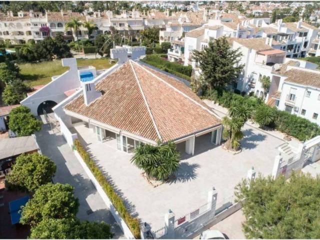 Inmueble en Venta en Estepona