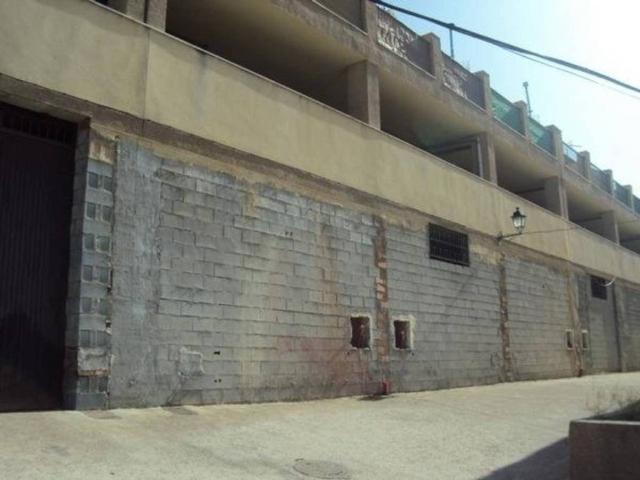 Inmueble en Venta en Iznalloz