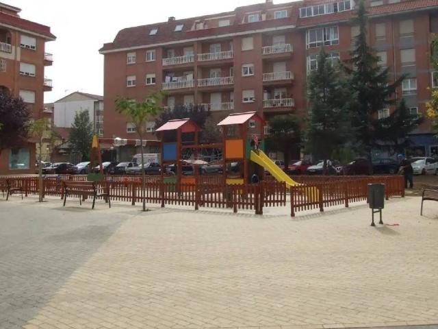 Inmueble en Venta en La Bañeza