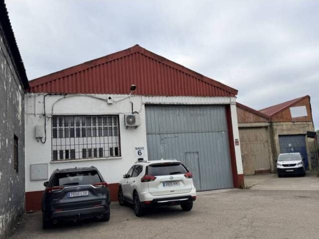 Inmueble en Venta en La Puebla de Alfindén