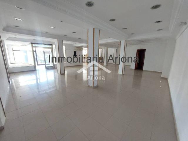 Inmueble en Venta en Lucena