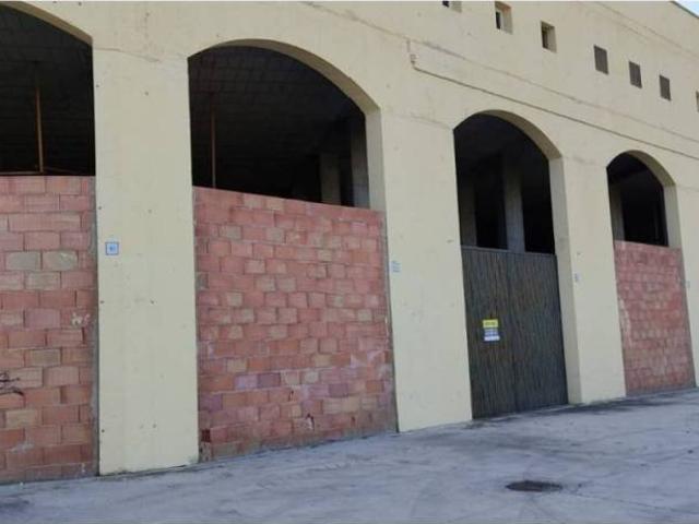 Inmueble en Venta en Marchena