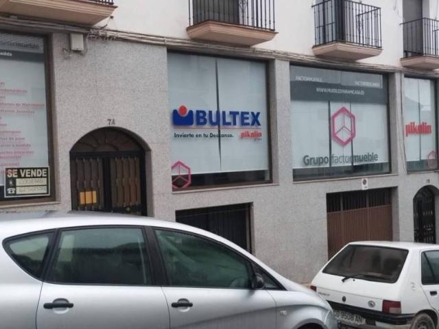 Inmueble en Venta en Montefrío