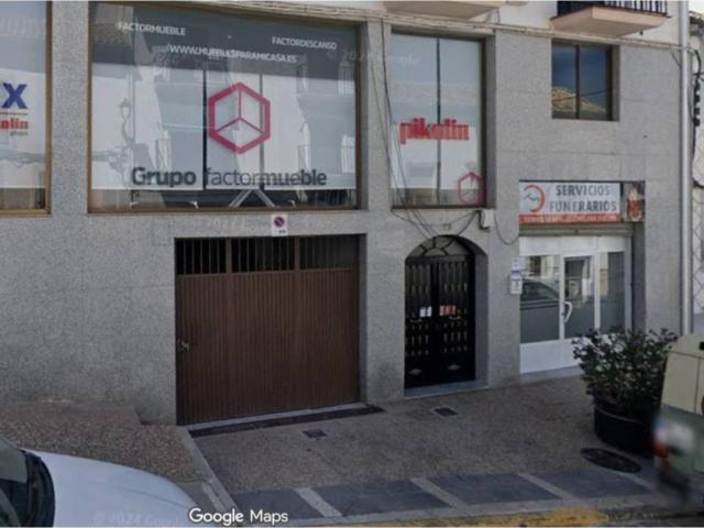 Inmueble en Venta en Montefrío
