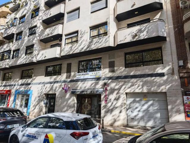 Inmueble en Venta en Oliva