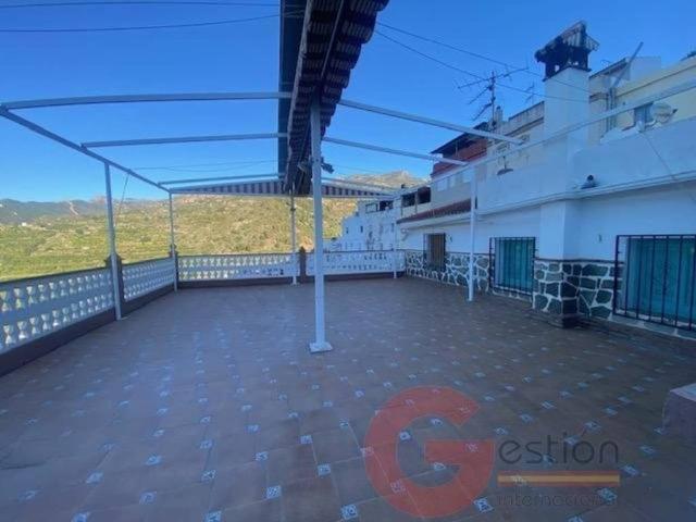 Inmueble en Venta en Otívar