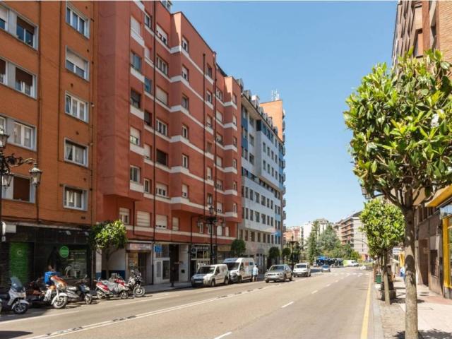 Inmueble en Venta en Oviedo