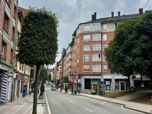 Inmueble en Venta en Oviedo