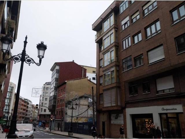 Inmueble en Venta en Oviedo