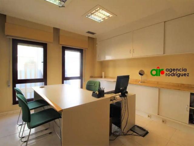 Inmueble en Venta en Oviedo
