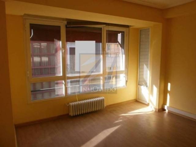 Inmueble en Venta en Oviedo
