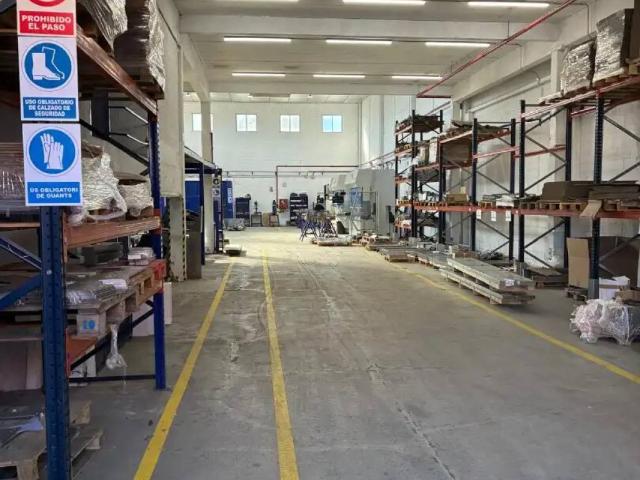 Inmueble en Venta en Palau solità i Plegamans
