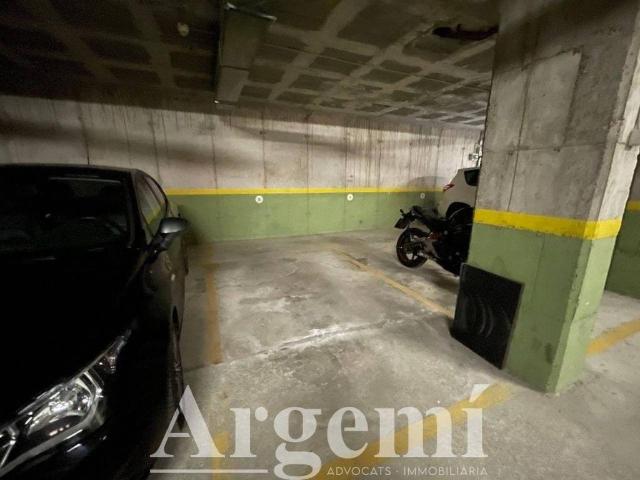 Inmueble en Venta en Palau solità i Plegamans