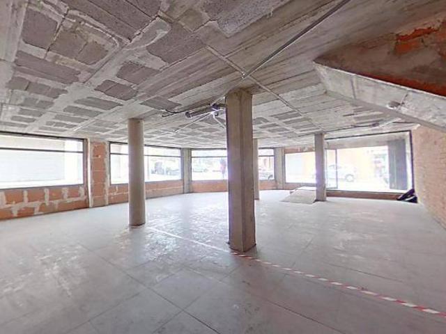 Inmueble en Venta en Palau solità i Plegamans