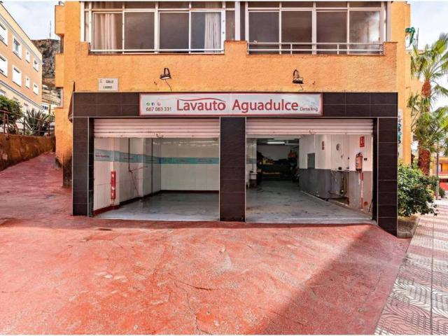 Inmueble en Venta en Roquetas de Mar